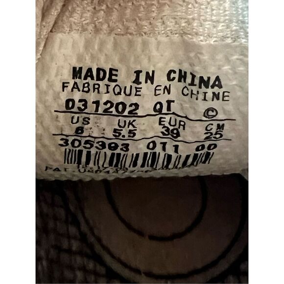 Nike Women’s Shox Orange and White Size 8- 39 - Picture 13 of 13